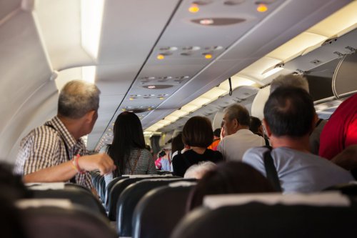 Pesawat, Jetstar, pesawat, penumpang pesawat, penumpang buka pintu pesawat, Penumpang Coba Buka Pintu Pesawat Saat Mengudara di Atas Samudra Hindia