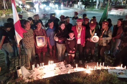 Aksi 1.000 Lilin di Kupang: Mahasiswa Mengawal Keadilan bagi Prada Lucky