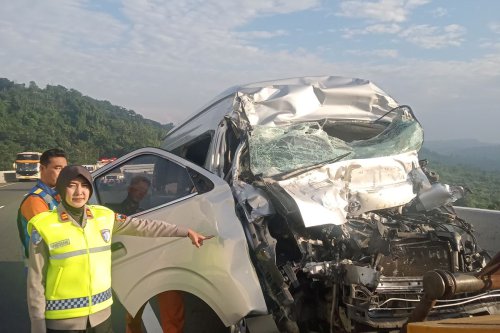 Identitas Korban Kecelakaan Hiace Vs Truk di Tol Semarang, Kepsek SMA Fons Vitae 2 Meninggal