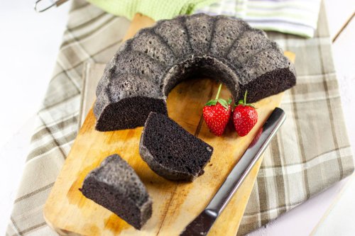 Resep Bolu Ketan Hitam Viral, Cuma Butuh 4 Telur dan Waktu 20 Menit