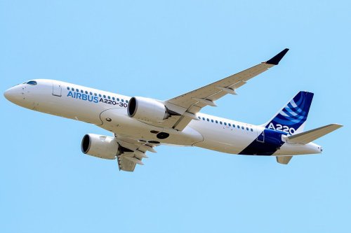 Perang Israel-Iran, Maskapai Batalkan Penerbangan ke Dubai dan Qatar