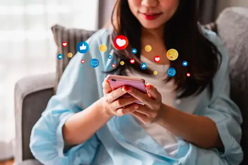 Ramalan Zodiak Gemini 5 Mei 2026: Hindari Oversharing, Ini Alasannya