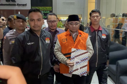 Polemik dan Dugaan Kejanggalan Tahanan Rumah Yaqut Cholil Qoumas