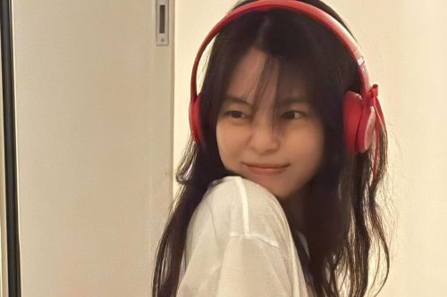Jennie Blackpink Pamer Foto No-Makeup, Cek Detail Outfitnya