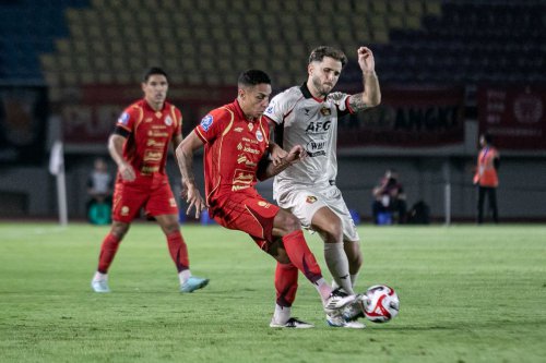 LIVE Persib Vs Persija 1-0: Bruno Tubarao Kartu Merah, Macan 10 Pemain!
