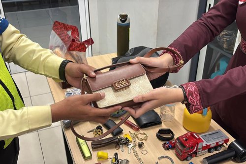 Barang Ketinggalan di Whoosh? Begini Cara Mengambilnya Kembali