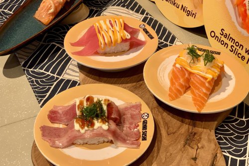 1. Makan&nbsp;sushi&nbsp;sekali hap, 2. Jangan asal celup&nbsp;sushi&nbsp;ke kecap asin, 3. Kondimen&nbsp;sushi&nbsp;tidak boleh dicampur, 4. Kapan harus tambah wasabi saat makan sushi?, 5. Tambah kondimen secukupnya, Top 5+ Cara Makan Sushi yang Benar ala Chef, Jangan Asal Celup ke Shoyu