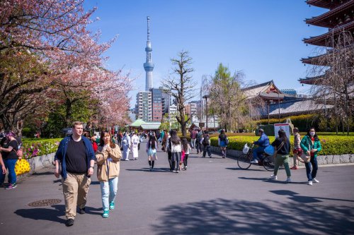 Top 10+ Negara Paling Ramai Dikunjungi Turis, Nomor Satu Bukan Jepang!