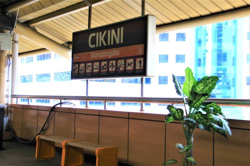 Cegah Aksi Lompat Pagar, KAI Tinggikan Pembatas Jadi 1,7 Meter di Stasiun Cikini
