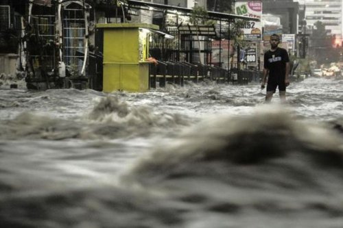 Waspada Penyakit Pasca-banjir Saat Musim Hujan, Ini Daftar Risiko dan Cara Pencegahannya
