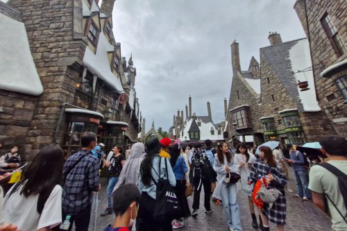 Lucky Hakim Liburan ke Universal Studio Jepang, Ini Biaya Masuknya