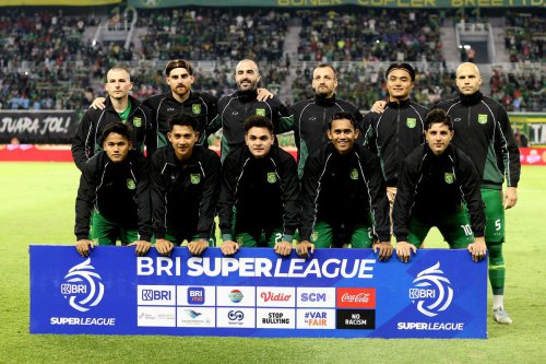 Persebaya Belum Punya Pelatih Kepala, Uston Percaya Pemain Profesional