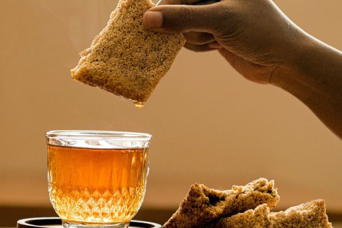 Top 7+ Minuman Ini Baik Dikonsumsi Sebelum Tidur di Malam Hari, Apa Saja?