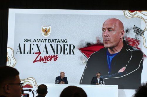 Profil Alexander Zwiers, Direktur Teknik PSSI yang Baru