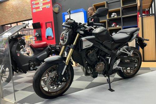 e-Clutch Honda: Perpindahan Gigi Presisi Tanpa Tuas Kopling