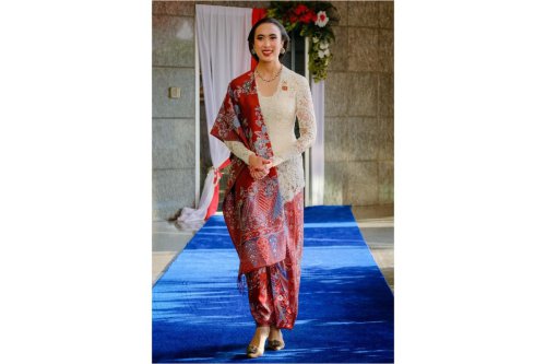Menteri Pariwisata Widiyanti Putri Berkebaya Putih di Upacara HUT Ke-80 RI