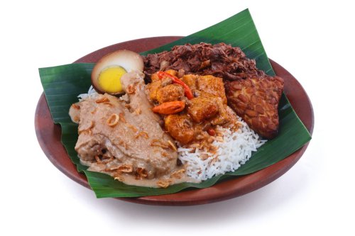 Cara Memilih, Menyimpan, dan Menikmati Gudeg oleh-oleh dari Yogyakarta