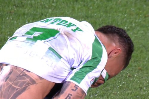 Tangis Antony Usai Membantu Real Betis ke Final Liga Konferensi Eropa