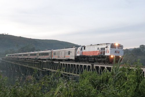 HP Ketinggalan di Kereta Api? Jangan Panik, Segera Hubungi Kontak Ini