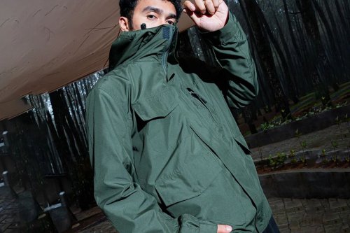 Top 5+ Rekomendasi Jaket Parasut Pria, Harga di Bawah Rp 250.000