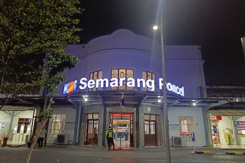 murah, kereta api, Stasiun Solo Balapan, penumpang kereta, KA Banyubiru, Naik Kereta, Yogyakarta ke Semarang, Cara Murah Naik Kereta Api Yogyakarta-Semarang, Cuma Rp 48.000