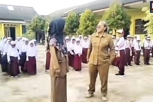 Viral Guru SD di Pesawaran Diduga Cekik Siswa Saat Upacara, Ini 7 Faktanya