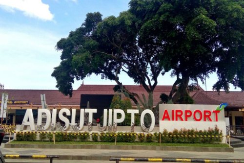 Angkat filosofi kuliner hingga pengalaman wellness, Reaktivasi adisutjipto dorong wisata MICE dan golf, Kejar target kunjungan wisatawan, Wilayah barat Sleman akan dikembangkan, Sambut Reaktivasi Bandara Adisutjipto, Sleman Siapkan Paket Wisata Premium