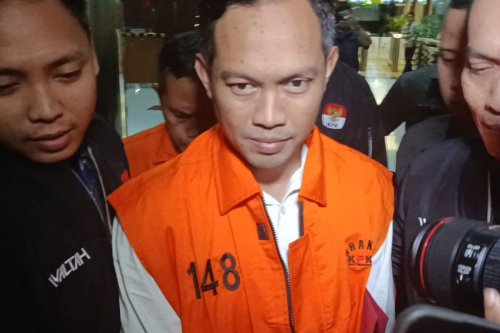 Ironi Penegak Perda, Kepala Satpol PP Cilacap Turun Tangan Tagih Setoran THR Ilegal untuk Bupati