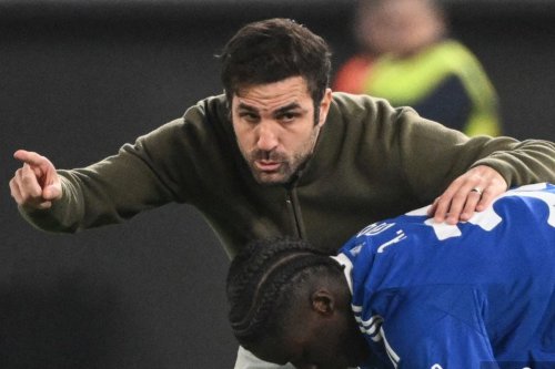cesc fabregas, Serie A, riccardo orsolini, bologna, Liga Italia, Klasemen Liga Italia, Como FC, hasil bologna vs como, gol bologna, klub yang dimiliki orang indonesia, Hasil Bologna Vs Como 1-0, Anak Asuh Cesc Fabregas Telan Kekalahan Perdana