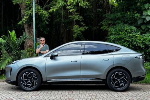 Ulik Keunggulan Mobil Listrik Penggerak Roda Belakang