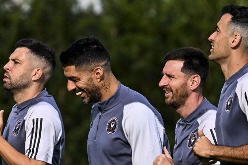 Barcelona, Bursa Transfer, Sergio Busquets, Liga Spanyol, Transfer Pemain, Chelsea, LaLiga, Fermin Lopez, Kata-kata Sergio Busquets Usai Barcelona Berniat Lepas Fermin Lopez