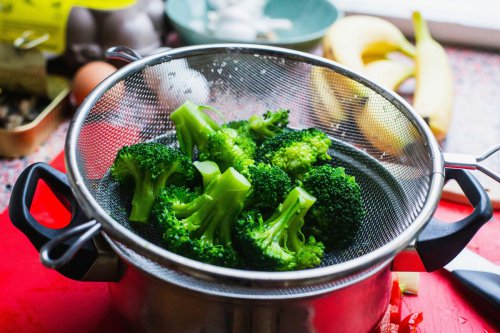 Bukan Direbus, Ini Cara Masak Brokoli Lebih Sehat dan Tidak Lembek