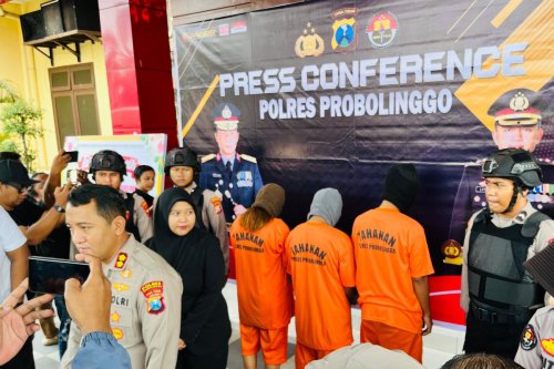 Modus Rusak Kunci Pintu Mobil, Komplotan Pencuri Gasak 7 Koper Turis Thailand di Bromo