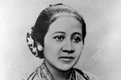 Top 30+ Quotes Kartini Asli dari &ldquo;Habis Gelap Terbitlah Terang&rdquo;, Penuh Makna
