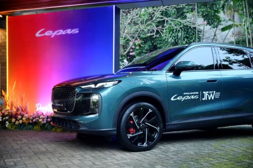 Jakarta Fashion Week, Lepas, Lepas L8 PHEV, Lepas E4 EV, Lepas Gandeng JFW 2027, Perkuat Posisi Sebagai Brand EV Lifestyle