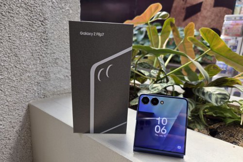 Beli Samsung Galaxy Z Flip 7 Sekarang, Gratis 2 Tahun Ganti Layar