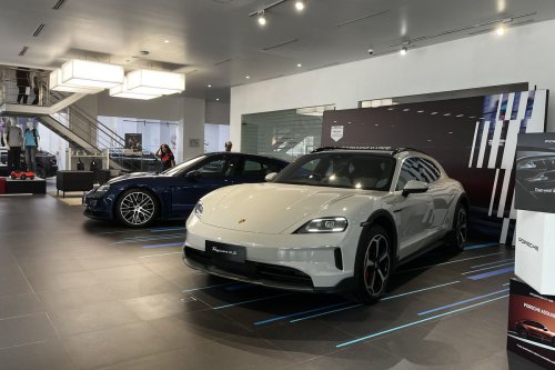 Program Spesial untuk Mobil Listrik Porsche di Indonesia