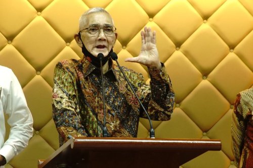 Obituari Try Sutrisno: Jejak Panjang Wakil Presiden Ke-6 RI, dari Penjual Koran, Militer, hingga Istana