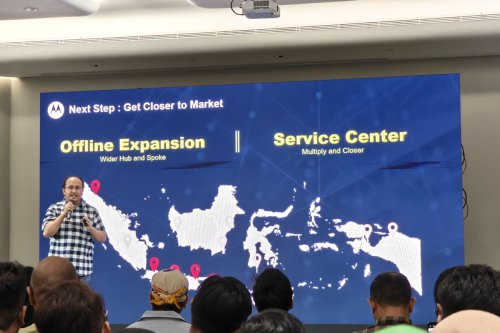 Motorola Pasang Target 5 Besar Merek Smartphone Indonesia pada 2028