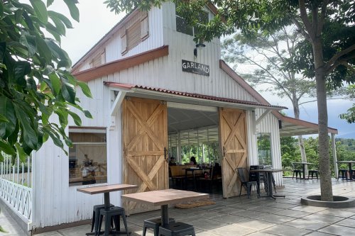 Ada Wisata ala Swiss di Garut Pemandangan Gunung, Tiket Masuk Bisa Ditukar Makanan