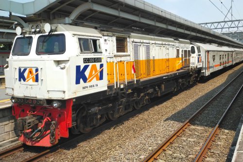 Jadwal Kereta Api Semarang-Jakarta dari Stasiun Tawang dan Poncol