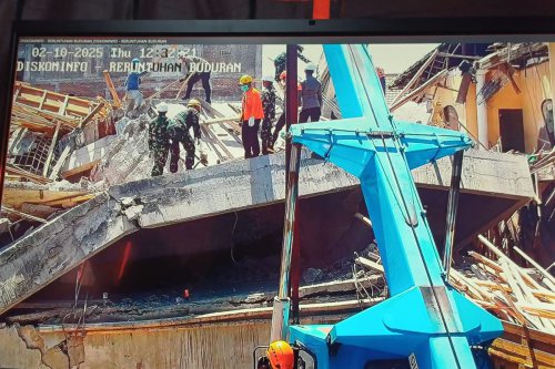 BNPB: Tak Ada Lagi Tanda Kehidupan di Reruntuhan Musala Ponpes Al Khoziny Sidoarjo