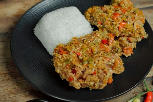 Cara Bikin Sambal Ayam Geprek Minim Minyak, 3 Bahan Saja
