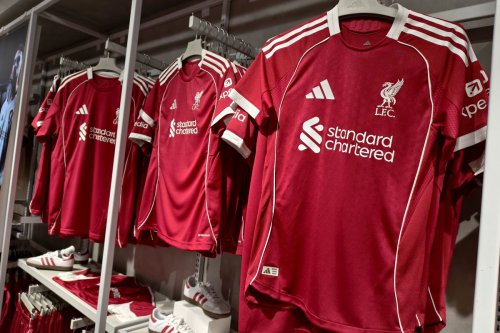 Berikut adalah Harga Resmi Jersey Baru Liverpool di Indonesia