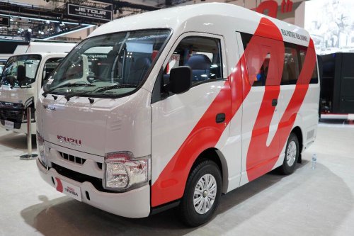 Isuzu Buka Keran Pemesanan Traga Bus