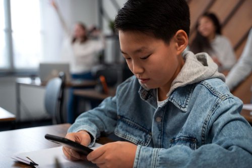 Bagaimana Perasaan Anak saat Usahanya Diabaikan Orang Dewasa? Ini Penjelasan Psikolog