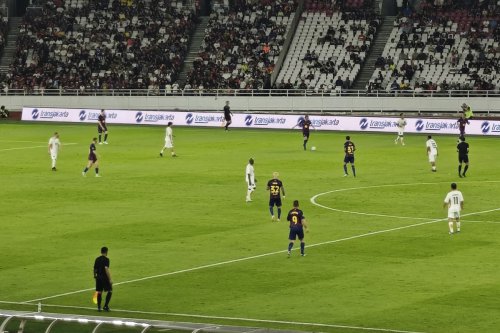 Hasil DRX World Legends Vs Barcelona Legends 0-3, Menghibur di SUGBK