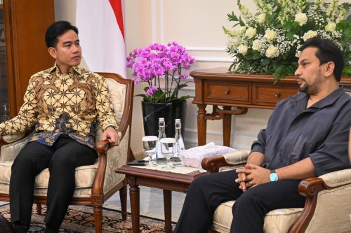 Tompi Bertemu Gibran, Bahas Soal Pemulihan Mental hingga Dokter Bedah