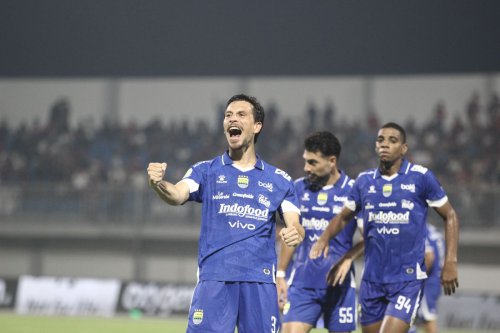 Madura United, persib bandung, Madura United vs Persib, klasemen super league, klasemen Super League 2025-2026, Update Klasemen Super League Usai Skor Madura United Vs Persib 1-4
