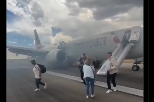 Sebab Pesawat American Airlines Terbakar, Roda Pendaratan Gagal Fungsi